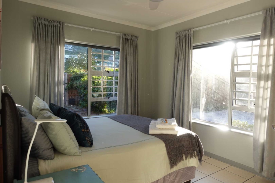 6 Bedroom Property for Sale in Outeniqua Strand Western Cape
